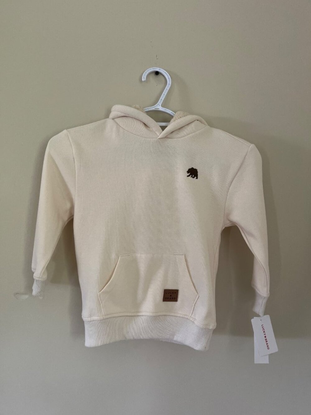 NWT Lucky Brand Boys 4T Cream Long Sleeve Pullover Hoodie Embroidered Bear Logo